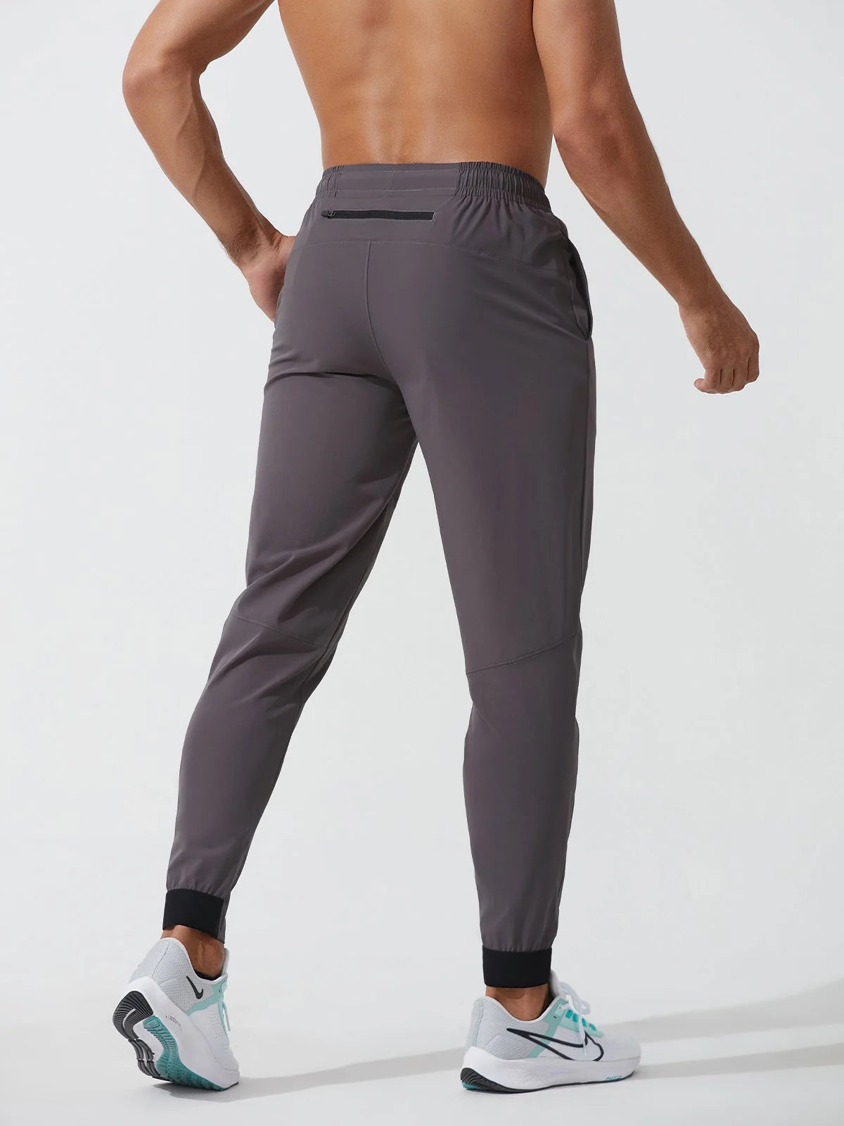 MotionMaster™ Edition
Men's A.V Unstoppable Athletic Pants