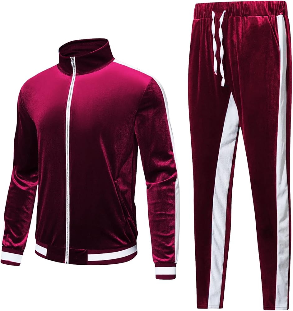 Velvet Luxury®
The Indispensable Tracksuit Sportswear