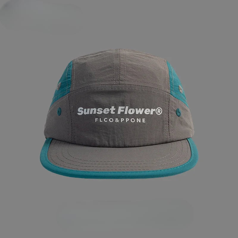 FLAT-BRIM BASEBALL CAP
UV PROTECTION ‘Multicolor’
