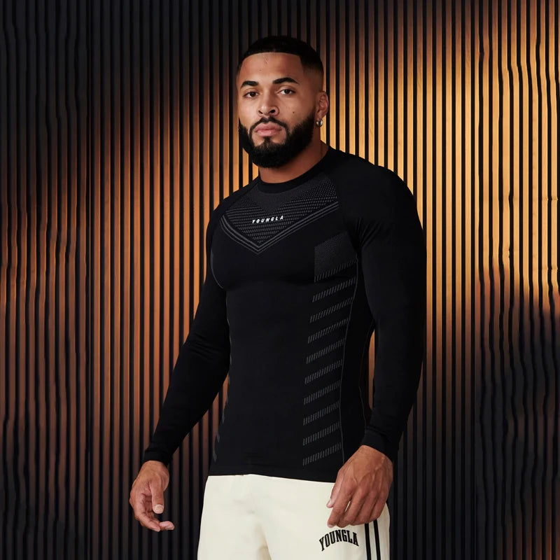ATHLETIC ESSENTIAL
Men's Performance Long-Sleeve T-Shirt