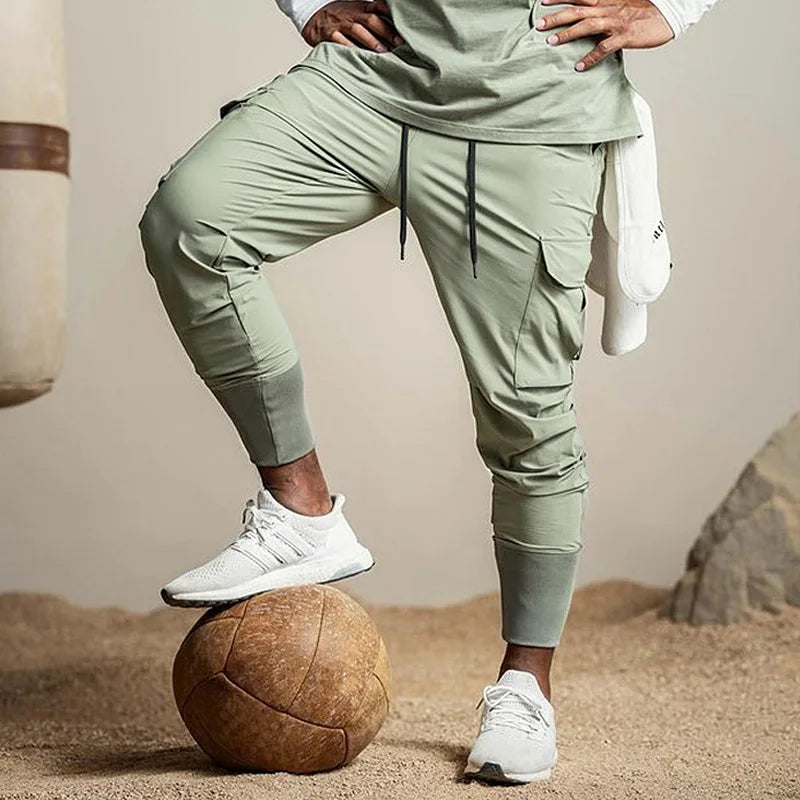 EverydayEssential™
MEN’S COMFORT CARGO PANTS
