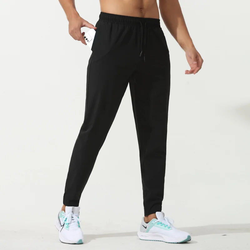 MotionMaster™ Edition
Men's A.V Unstoppable Athletic Pants