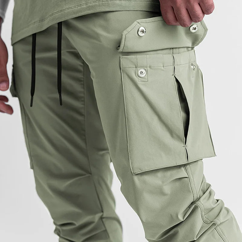 EverydayEssential™
MEN’S COMFORT CARGO PANTS