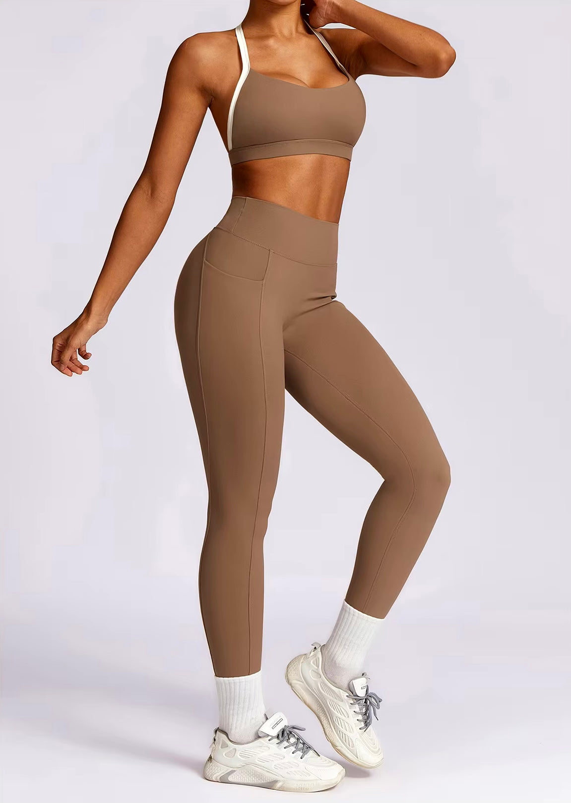 EVERYDAY ESSENTIAL HALTER BRA & LEGGINGS