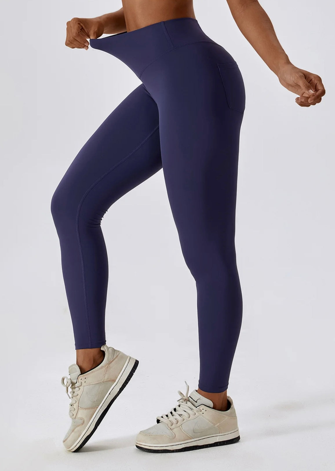 A.V SWIFTDRY SEAMLESS TRAINING LEGGINGS