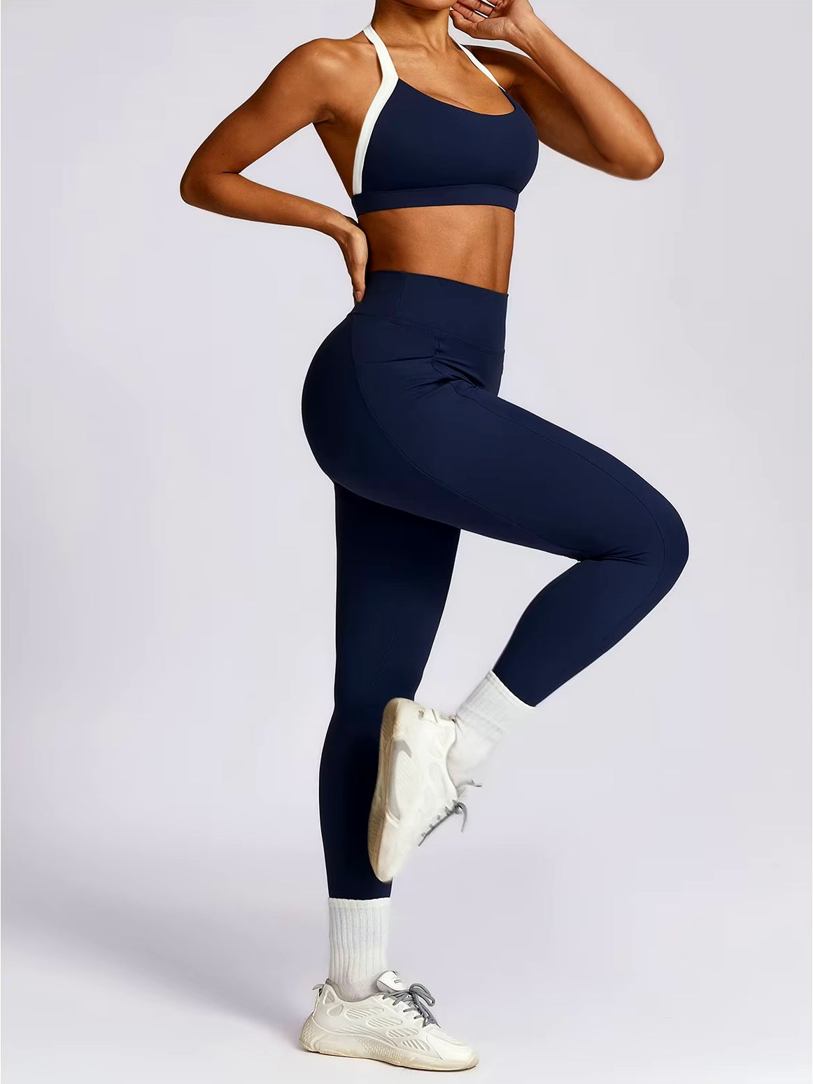 EVERYDAY ESSENTIAL HALTER BRA & LEGGINGS
