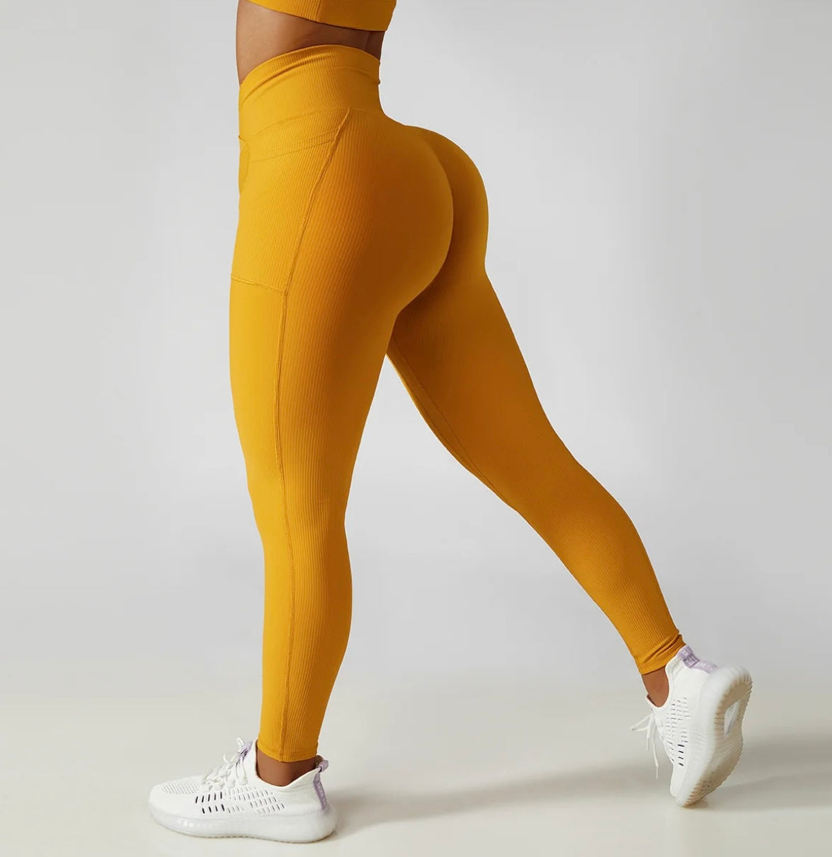 ELITE SCULPT™
CROSSOVER HIGH-WAIST LEGGINGS