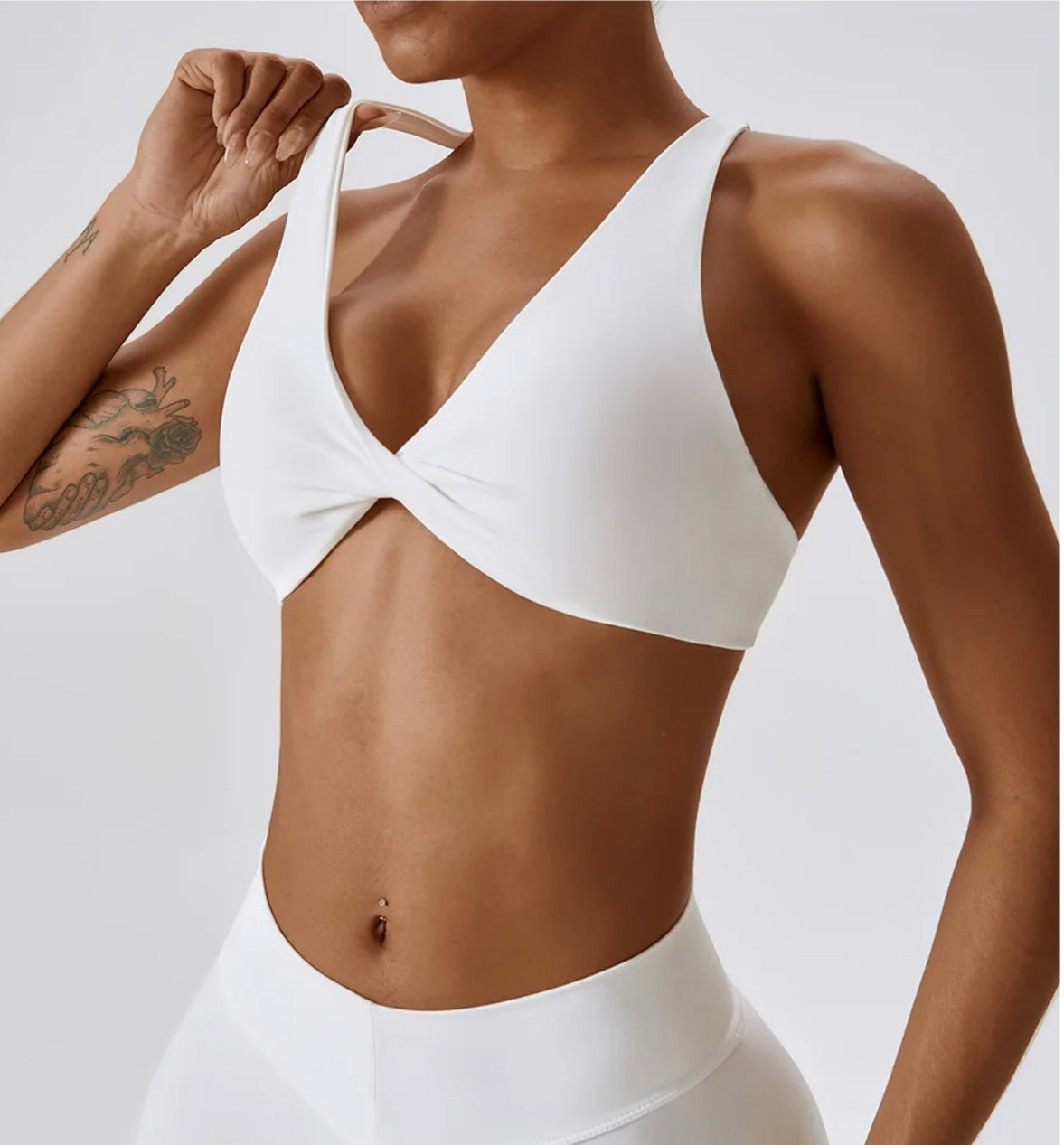 A.V MAXIMUS™
WOMEN'S HIGH-IMPACT SPORTS BRA
