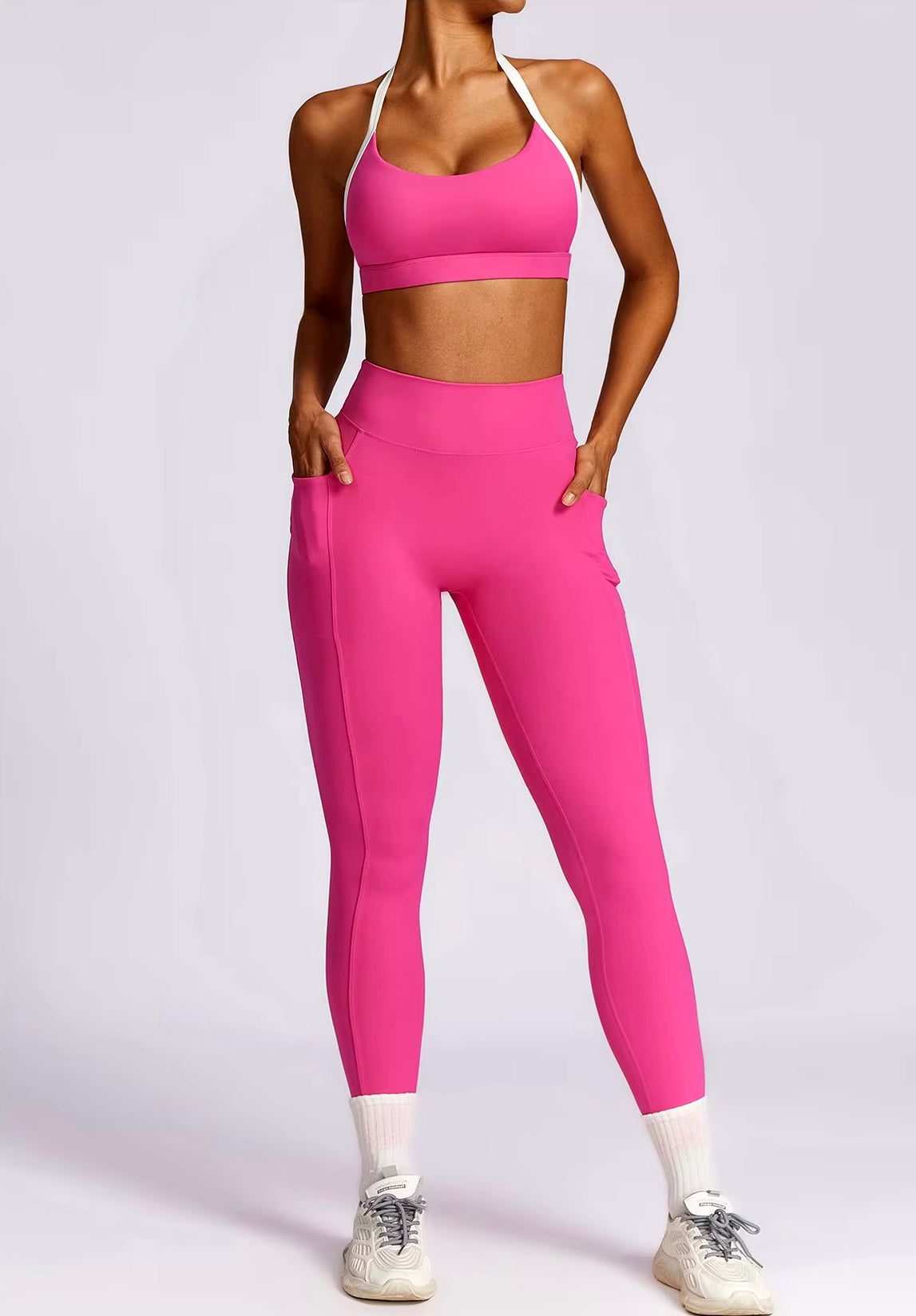 EVERYDAY ESSENTIAL HALTER BRA & LEGGINGS