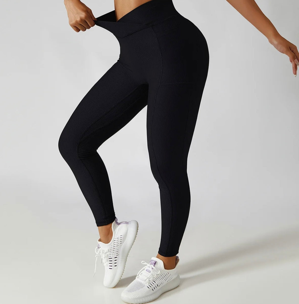 ELITE SCULPT™
CROSSOVER HIGH-WAIST LEGGINGS