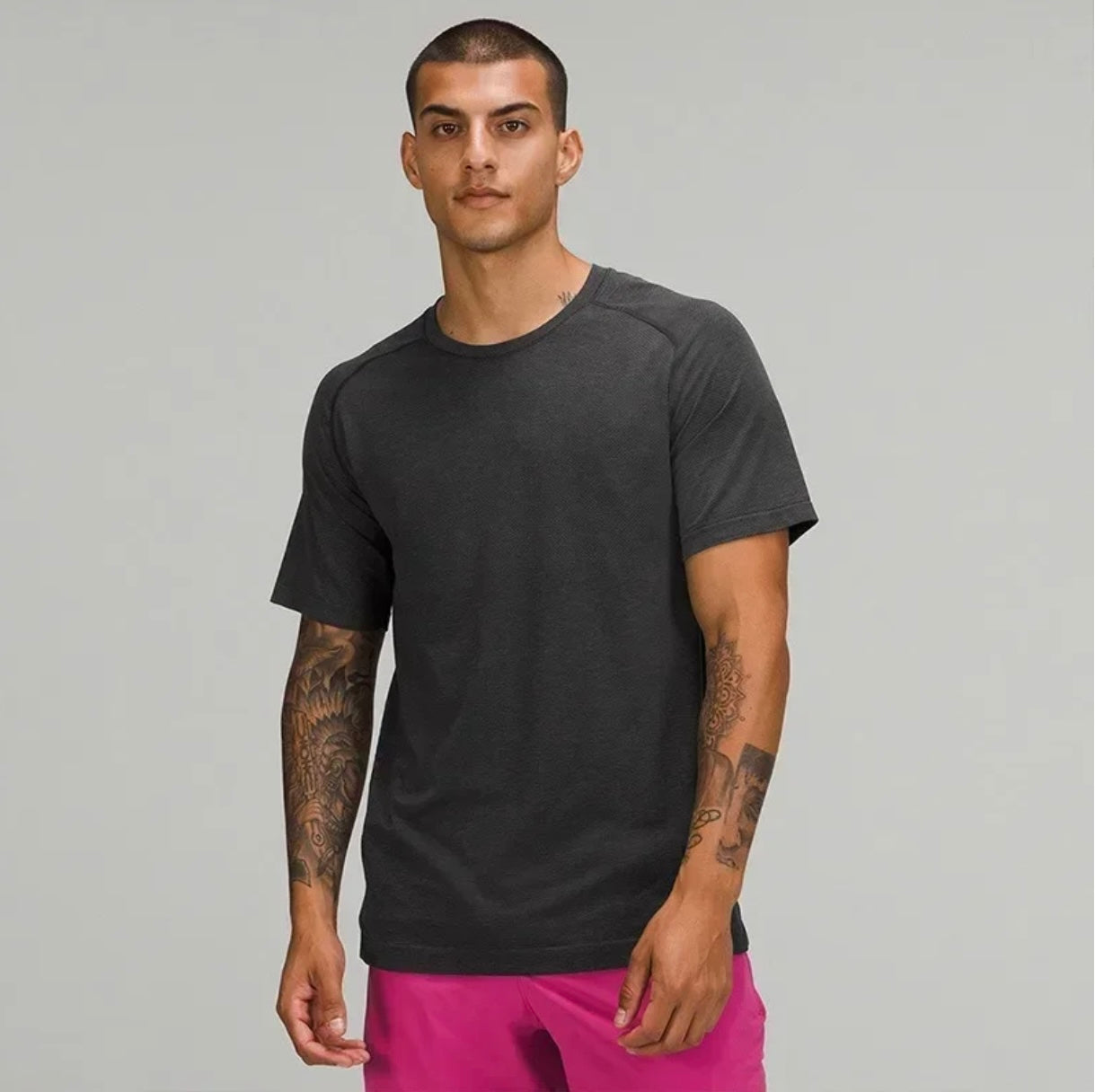 TECHFIT MEN'S WORKOUT T-SHIRT / ULTRA-BREATHABLE