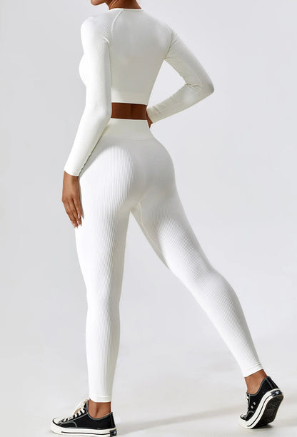 A.V Flex Long Sleeve Crop Top