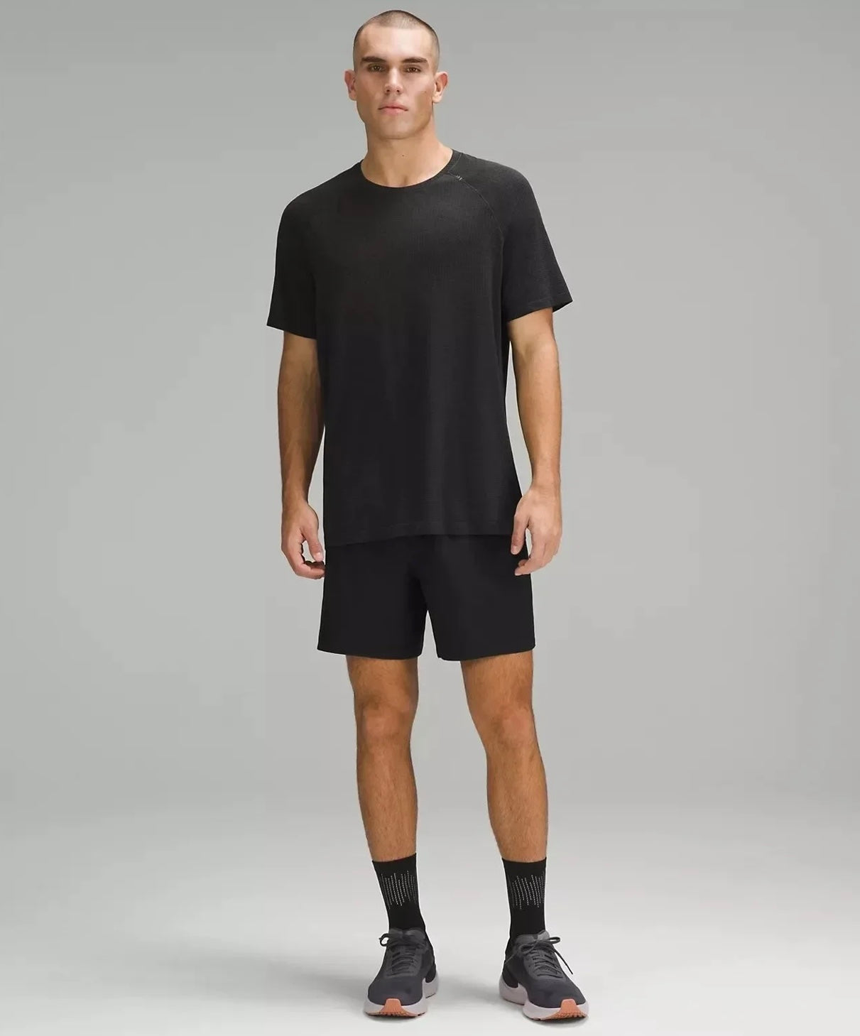 TECHFIT MEN'S WORKOUT T-SHIRT / ULTRA-BREATHABLE