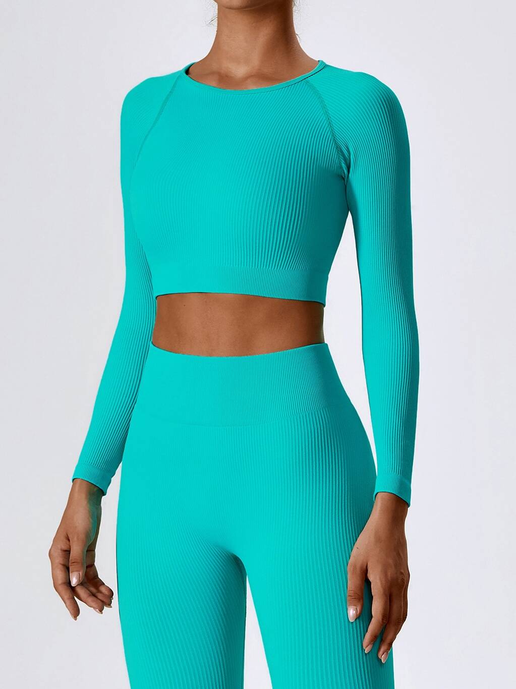A.V Flex Long Sleeve Crop Top