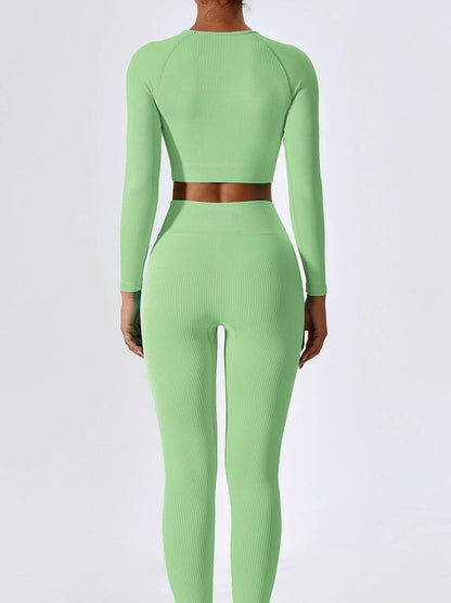 A.V Flex Long Sleeve Crop Top