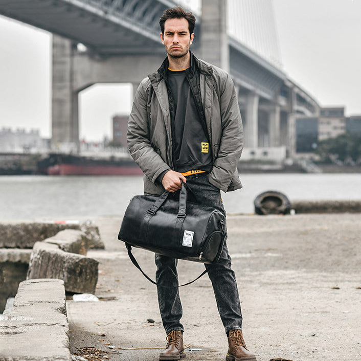 Classic Carryall 
Everyday Leather Gym Bag