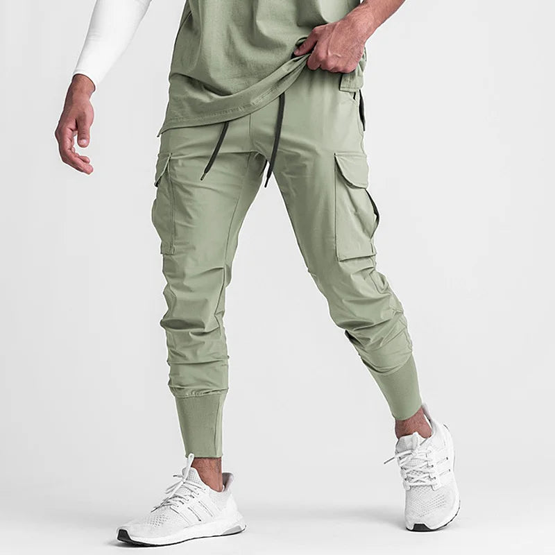 EverydayEssential™ 
MEN’S COMFORT CARGO PANTS