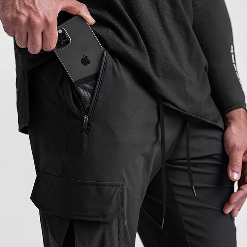 EverydayEssential™ 
MEN’S COMFORT CARGO PANTS